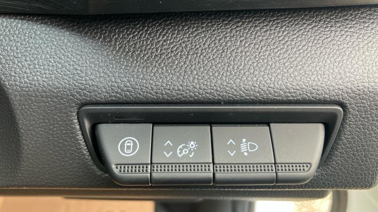 Renault Trafic Swb Diesel SL30 Blue dCi 150 Extra [Safety] Van